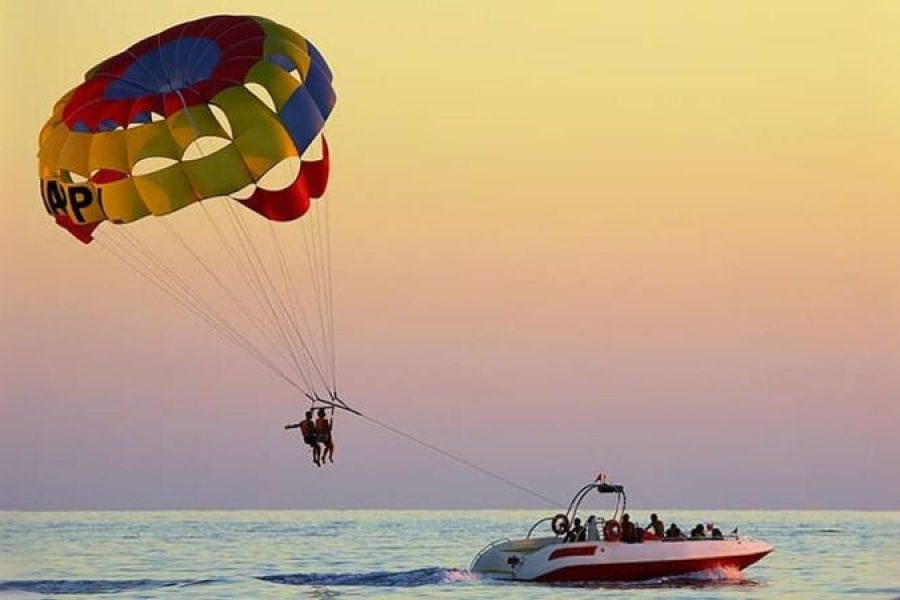 Dubai Parasailing Experience For Two